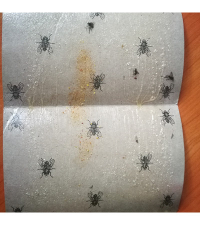 Клейка папір для лову мух